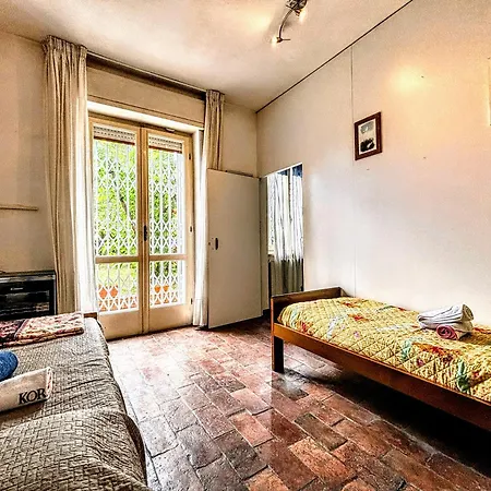 - La Ligure- Idromassaggio&free Parking Nicola